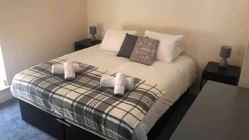 Comfy Stays Swansea Flat 3 Holiday home