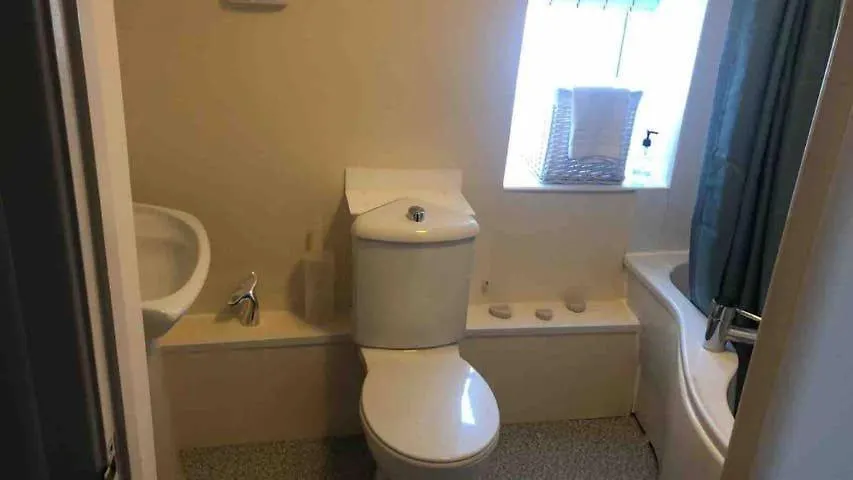 Comfy Stays Swansea Flat 3